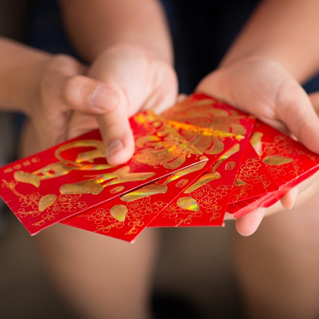 photo of several Chinese red envelopes